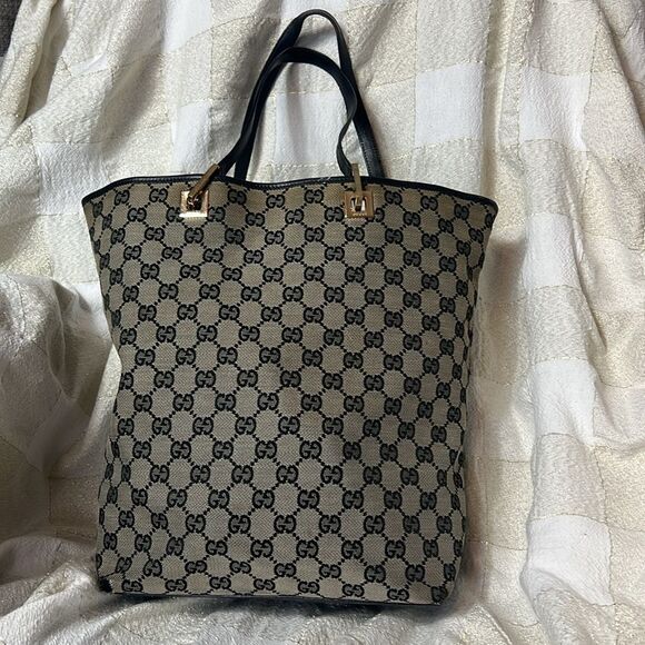 Gucci Beige and Black Patterned Tote - Picture 3 of 16